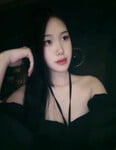Kim Chi 2K5 Lồn Múp Rậm Lông Mặt Cực Xinh Lại Dâm Đãng