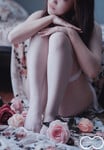 Em mẫu ruột nude cùng bộ trang phục áo dài