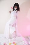 Em mẫu ruột nude cùng bộ trang phục áo dài