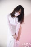 Em mẫu ruột nude cùng bộ trang phục áo dài
