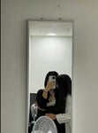 cô bạn cùng phòng đại học
