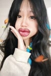 girl k9 môi hơi bự một chút=))