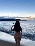 mình dây bikini