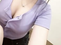 Vú to đít căng