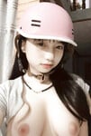 Lột đồ con đĩ dâm loli 2009