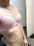 Ctrai mặc đồ lót nè
