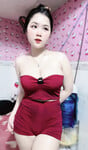Em gái xinh Thảo Hiền show vú quá to của mình
