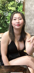 Gái vú bự nè