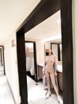 Gái xinh khỏa thân public cực múp