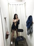 Em người yêu ngây thơ khoe bím trong phóng thay đồ nứng quá