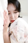 Người mẫu Suhee thích khoe hàng khoe dáng